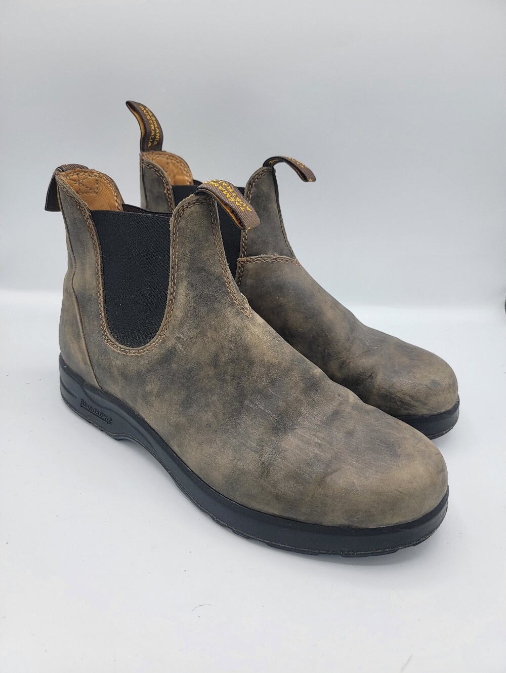 Blundstone Men's Chukka Boots - Distressed Brown with Black Elastic